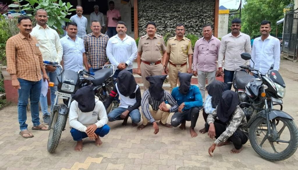 दरोड्याचा गुन्हा चौथ्या दिवशी उघड; सहा आरोपींना अटक