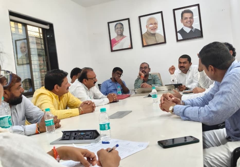 पुणे जिल्ह्यातील तांडा विकासाचा आढावा; ३३ तांड्यांच्या विविध प्रश्नांवर मुंबई येथील बैठकीत सविस्तर चर्चा..