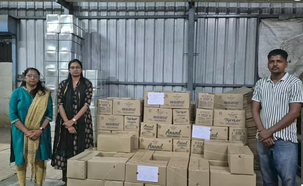 राहुरी शहरात एफडीए ची मोठी कारवाई; आनंद ट्रेडर्स दुकानातून ६ लाखावर रुपयांचे खाद्यतेल जप्त